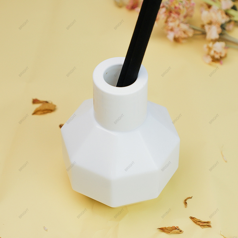 White Glass Reed DIffuser Bottle